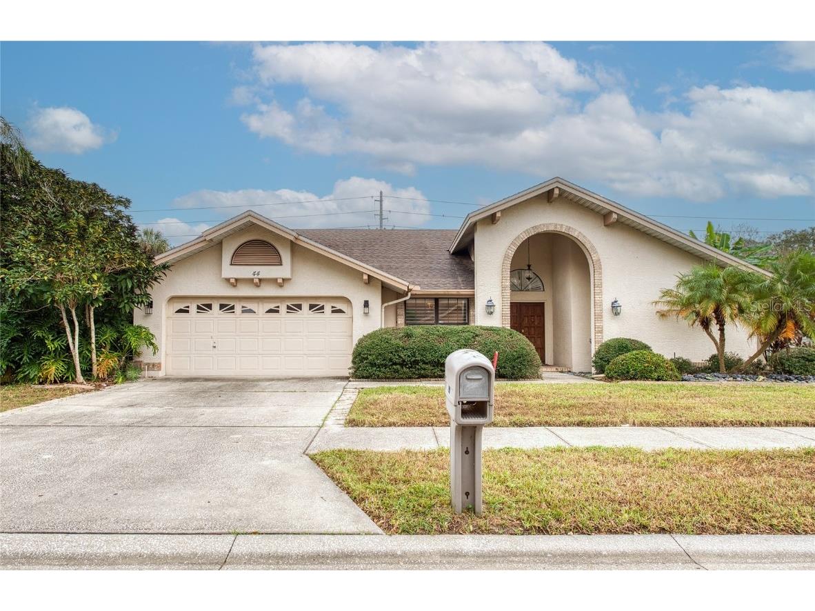 44 Ridgecroft Lane Safety Harbor FL 34695 W7880322 image1