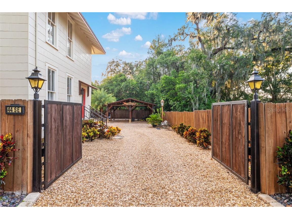 44 SE 9th Terrace Ocala FL 34471 OM711284 image3