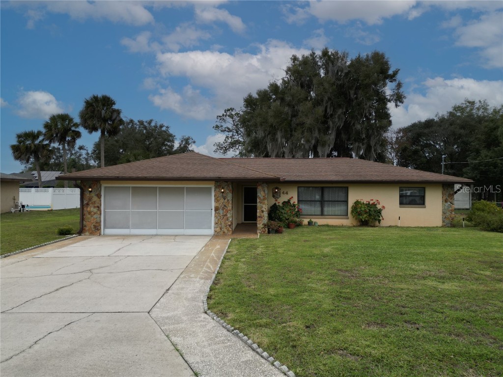 44 SE Chinica Drive Summerfield FL 34491 - CANAL TO LAKE WEIR G5076979 image1