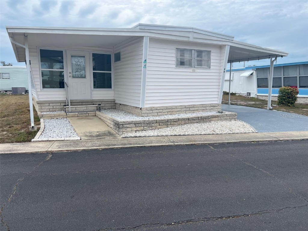 44 Thatch Palm Street W Largo FL 33770 TB8461259 image1