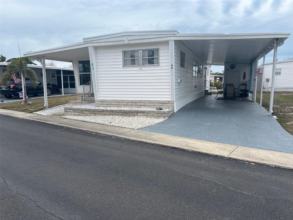 44 Thatch Palm Street W Largo FL 33770 TB8461259 image2