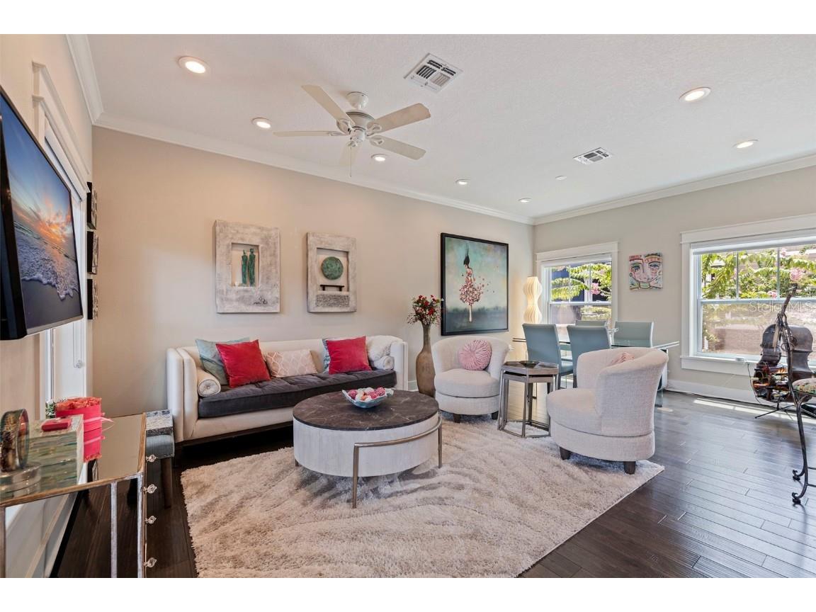 440 11th Avenue NE Saint Petersburg FL 33701 TB8405234 image14