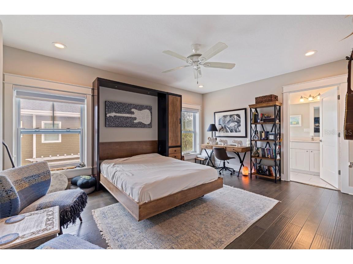 440 11th Avenue NE Saint Petersburg FL 33701 TB8405234 image30