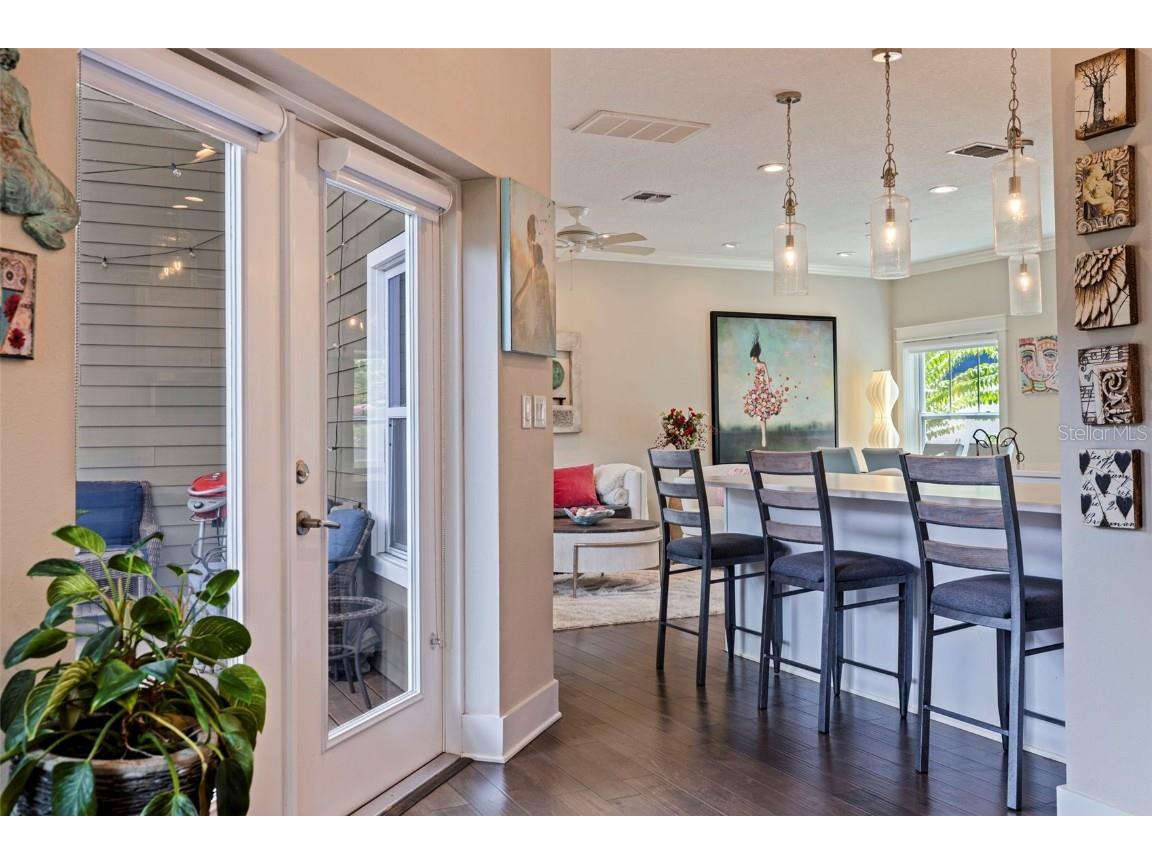 440 11th Avenue NE Saint Petersburg FL 33701 TB8405234 image8