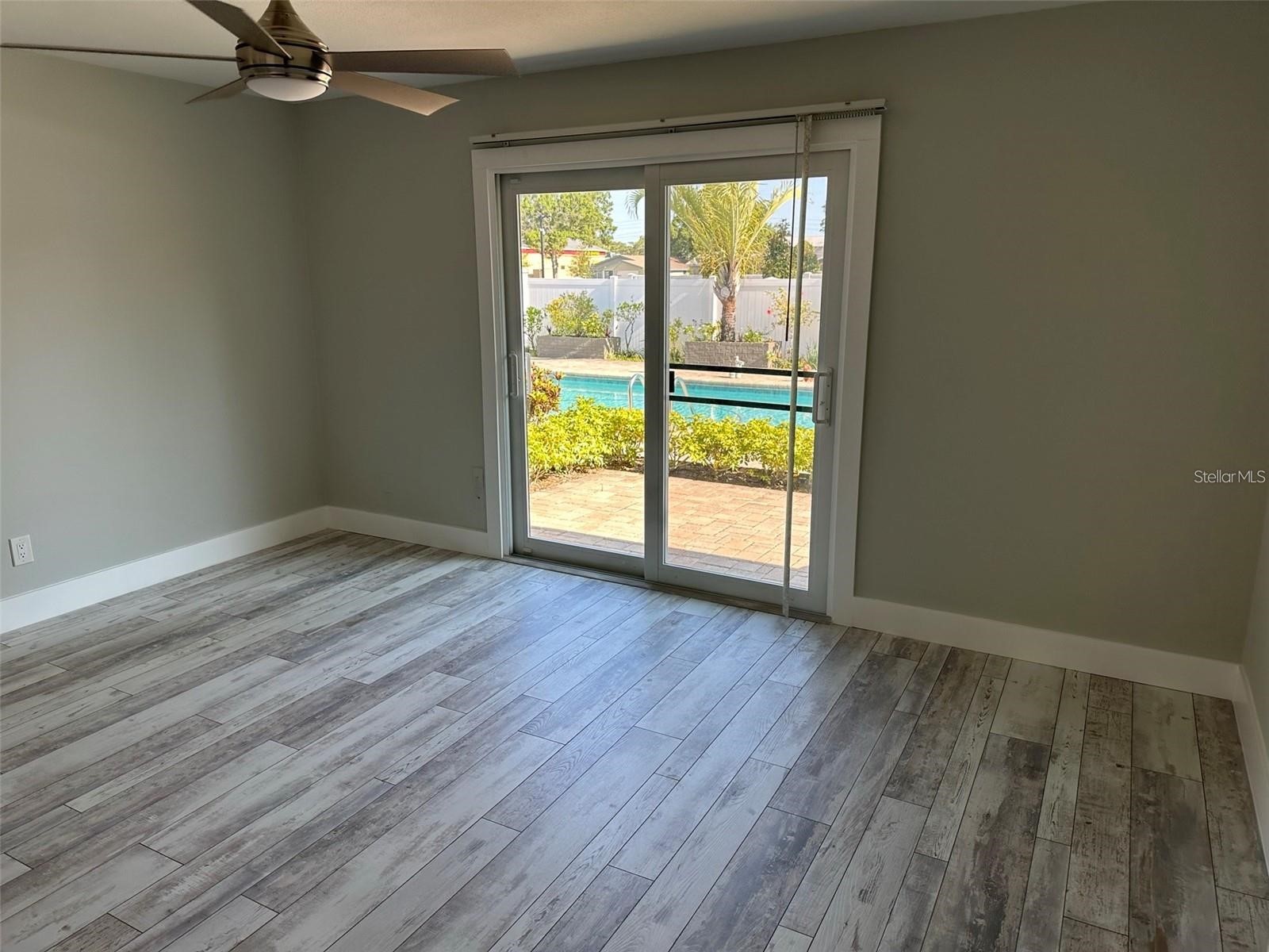 440 50th Avenue N Saint Petersburg FL 33703 TB8499406 image26