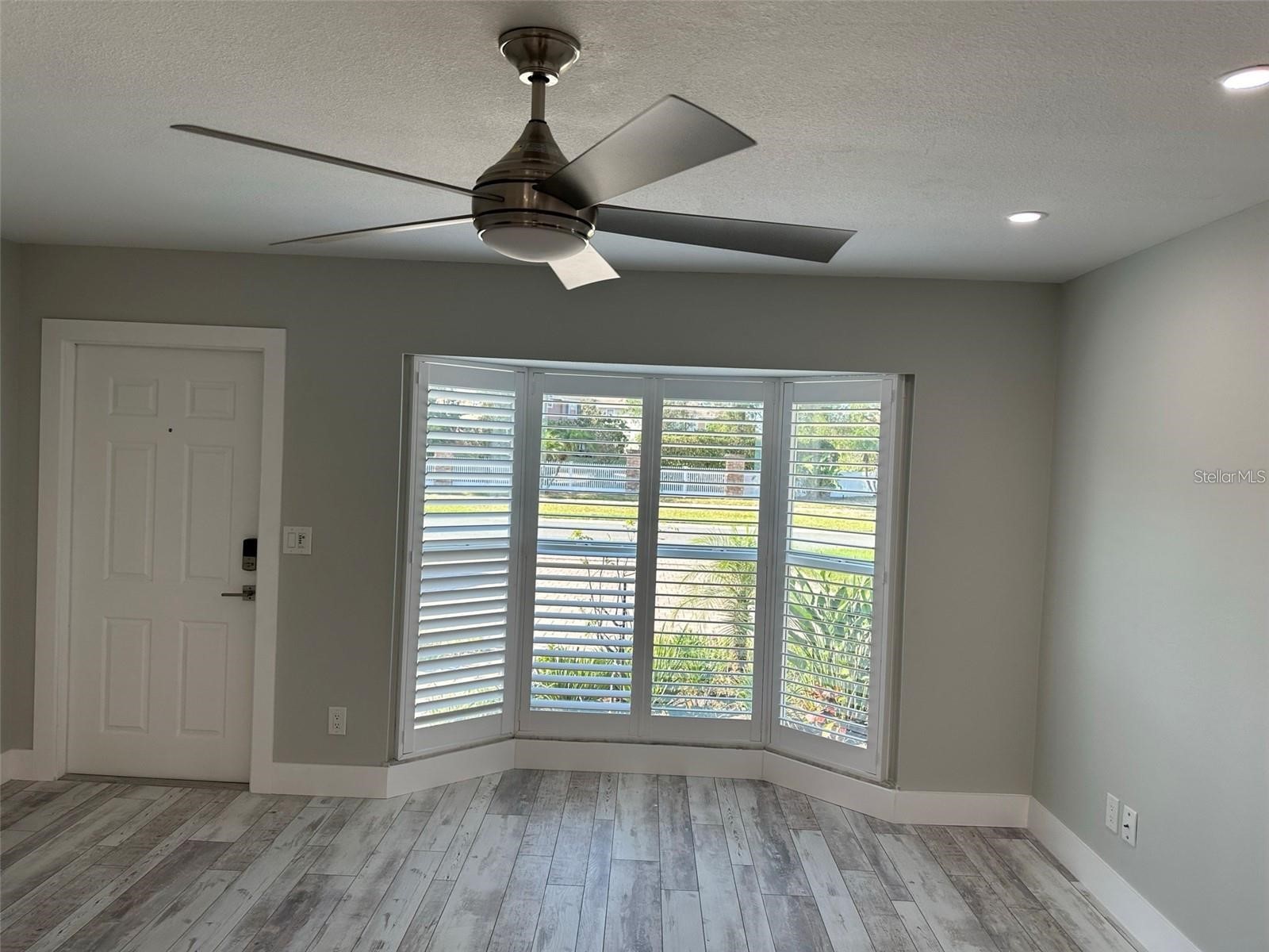 440 50th Avenue N Saint Petersburg FL 33703 TB8499406 image9