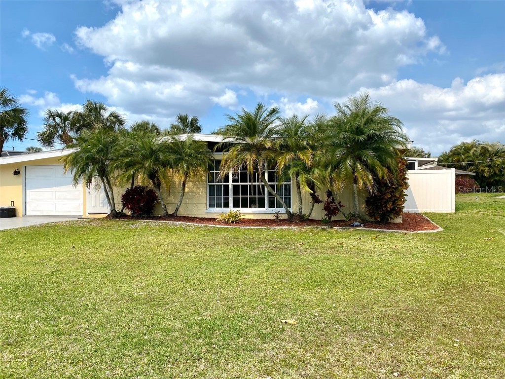 440 Leach Drive Punta Gorda FL 33950 C7455933 image1