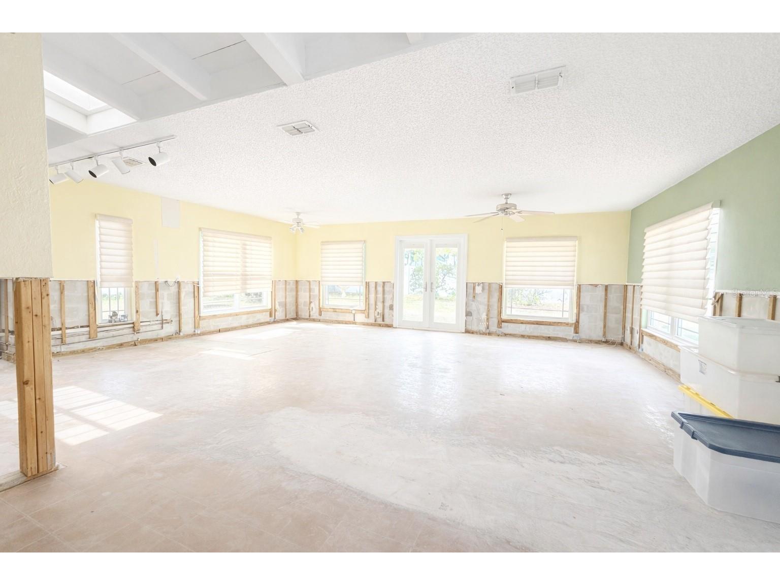 440 Lido Way NE Saint Petersburg FL 33704 TB8481330 image11
