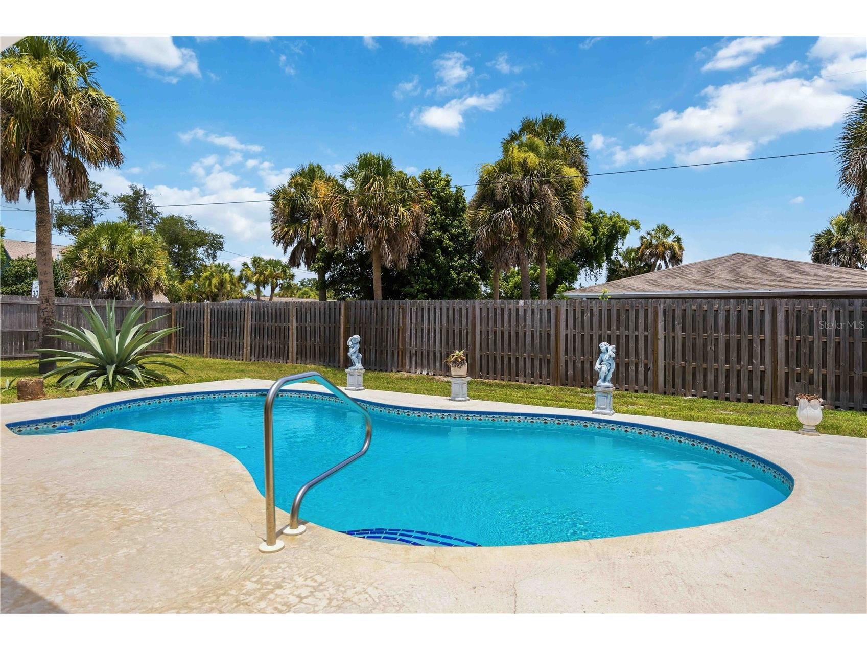 440 Lychee Road Nokomis FL 34275 N6144984 image5