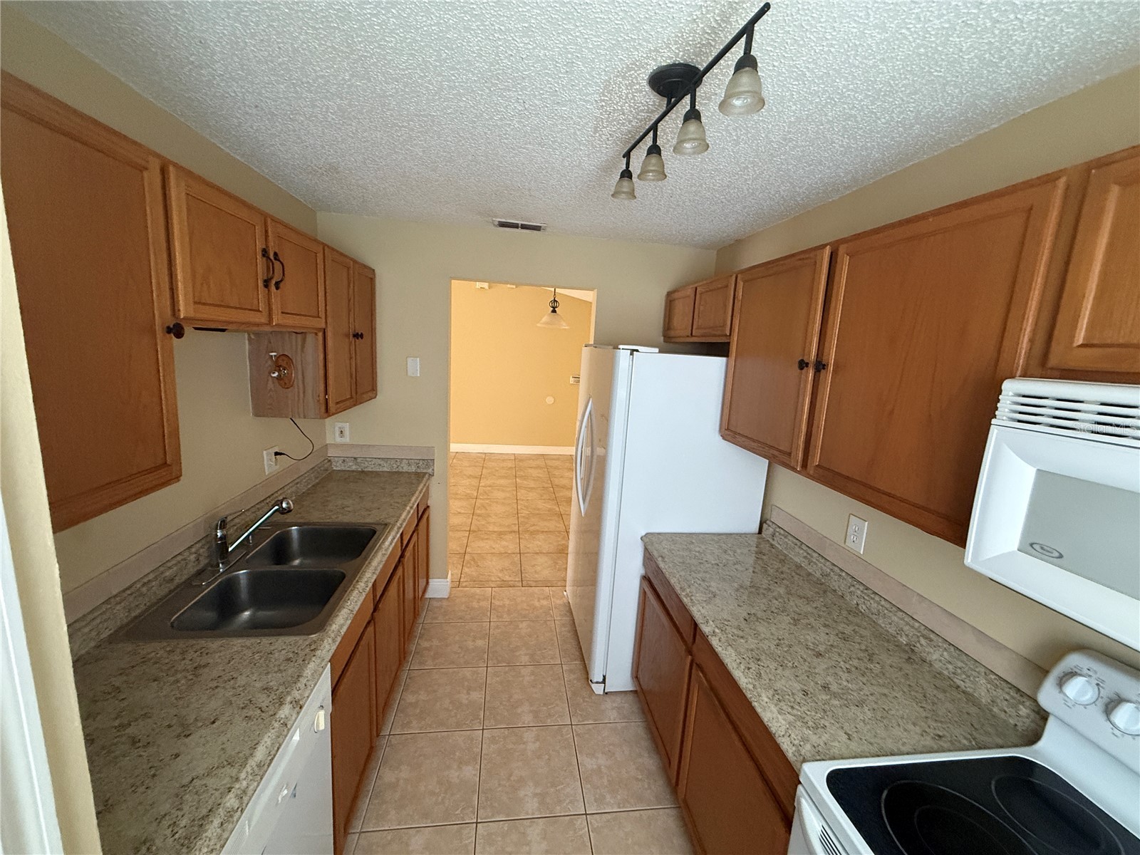 440 Martigues Drive Kissimmee FL 34759 O6306726 image3