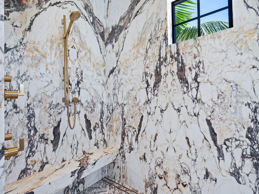 440 Meadow Lark Drive Sarasota FL 34236 - SARASOTA BAY A4666605 image29