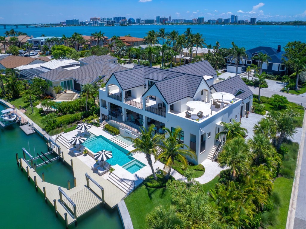 440 Meadow Lark Drive Sarasota FL 34236 - SARASOTA BAY A4666605 image4