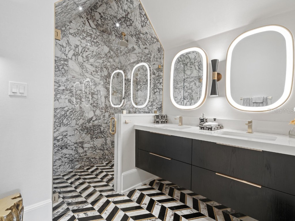 440 Meadow Lark Drive Sarasota FL 34236 - SARASOTA BAY A4666605 image40