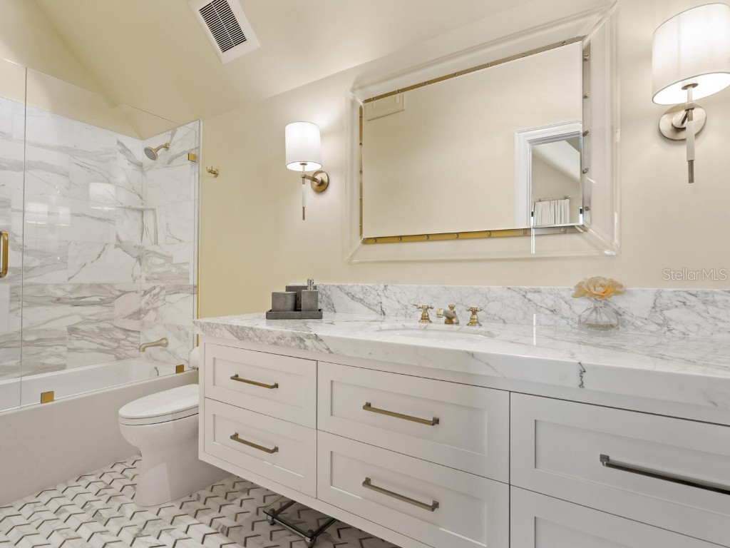 440 Meadow Lark Drive Sarasota FL 34236 - SARASOTA BAY A4666605 image44