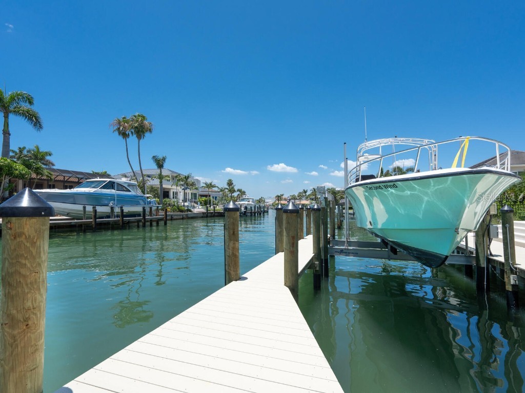 440 Meadow Lark Drive Sarasota FL 34236 - SARASOTA BAY A4666605 image56