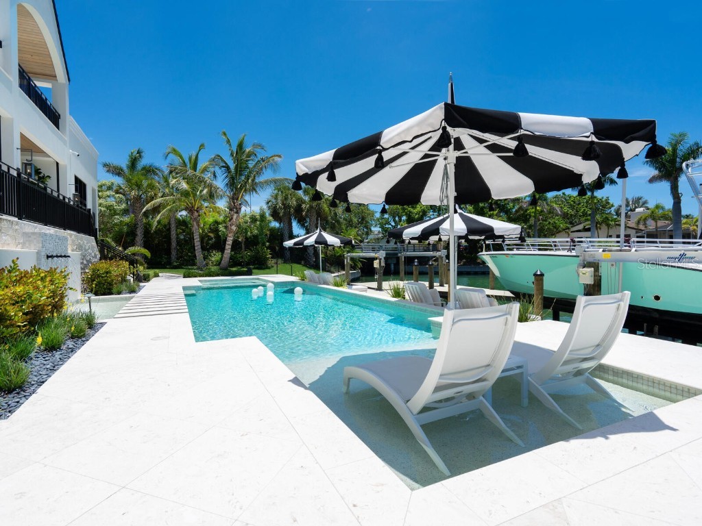 440 Meadow Lark Drive Sarasota FL 34236 - SARASOTA BAY A4666605 image58