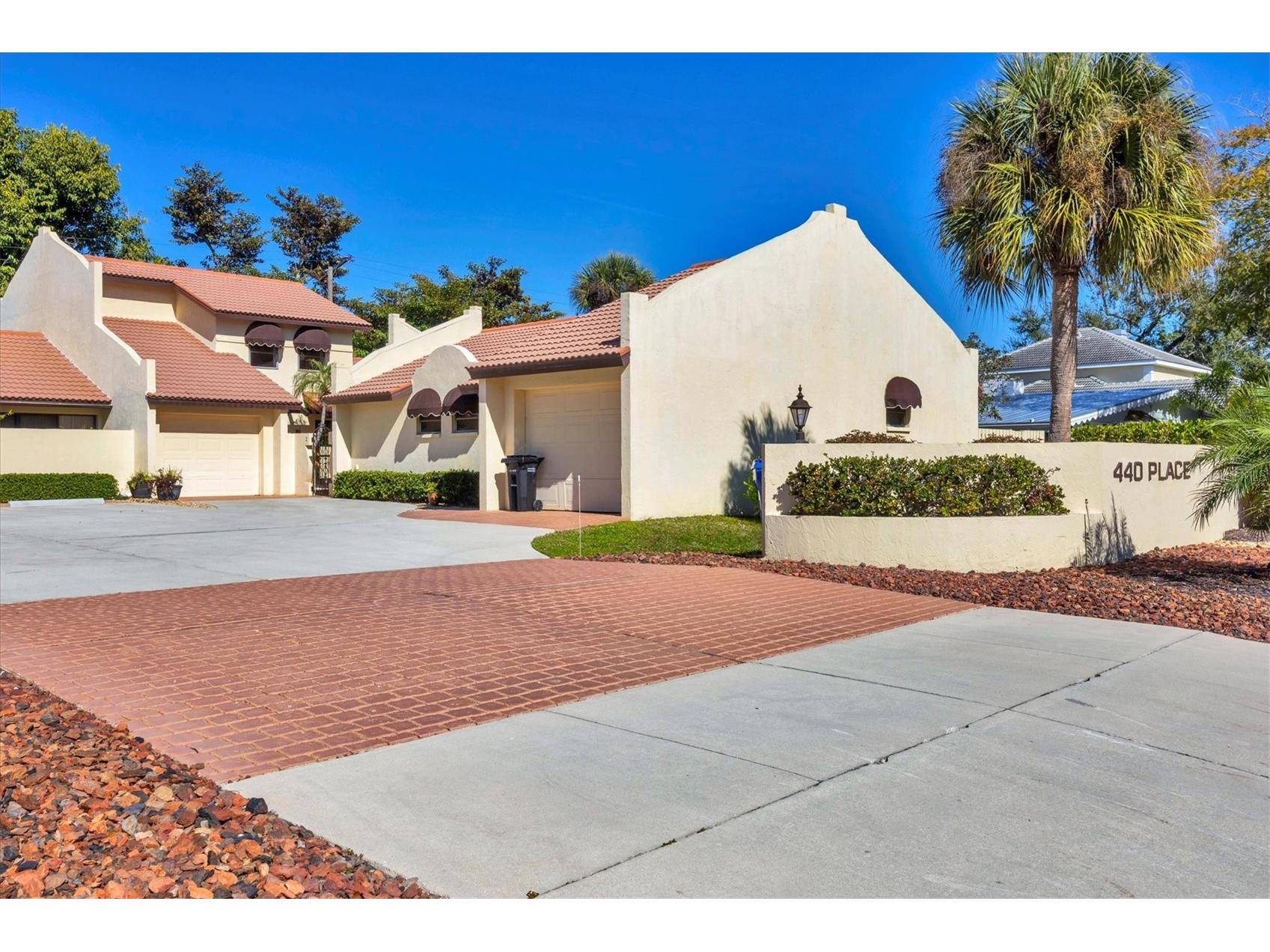 440 Palmetto Court #2 Venice FL 34285 N6142102 image1