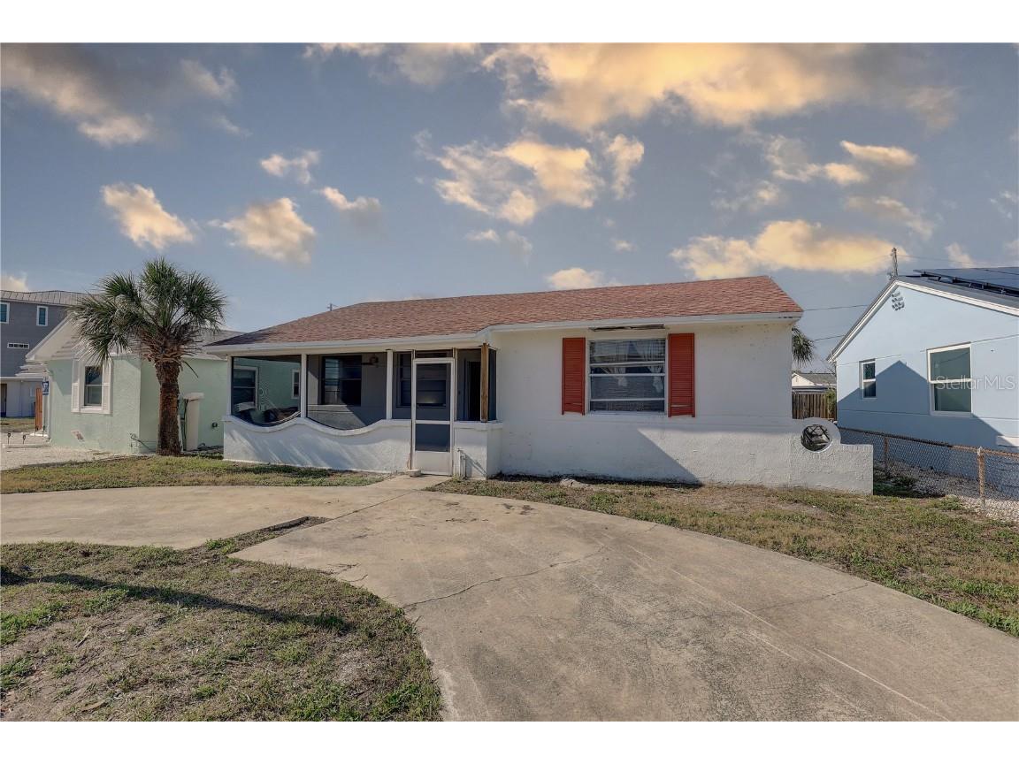 440 S Bayshore Drive Madeira Beach FL 33708 TB8369183 image1