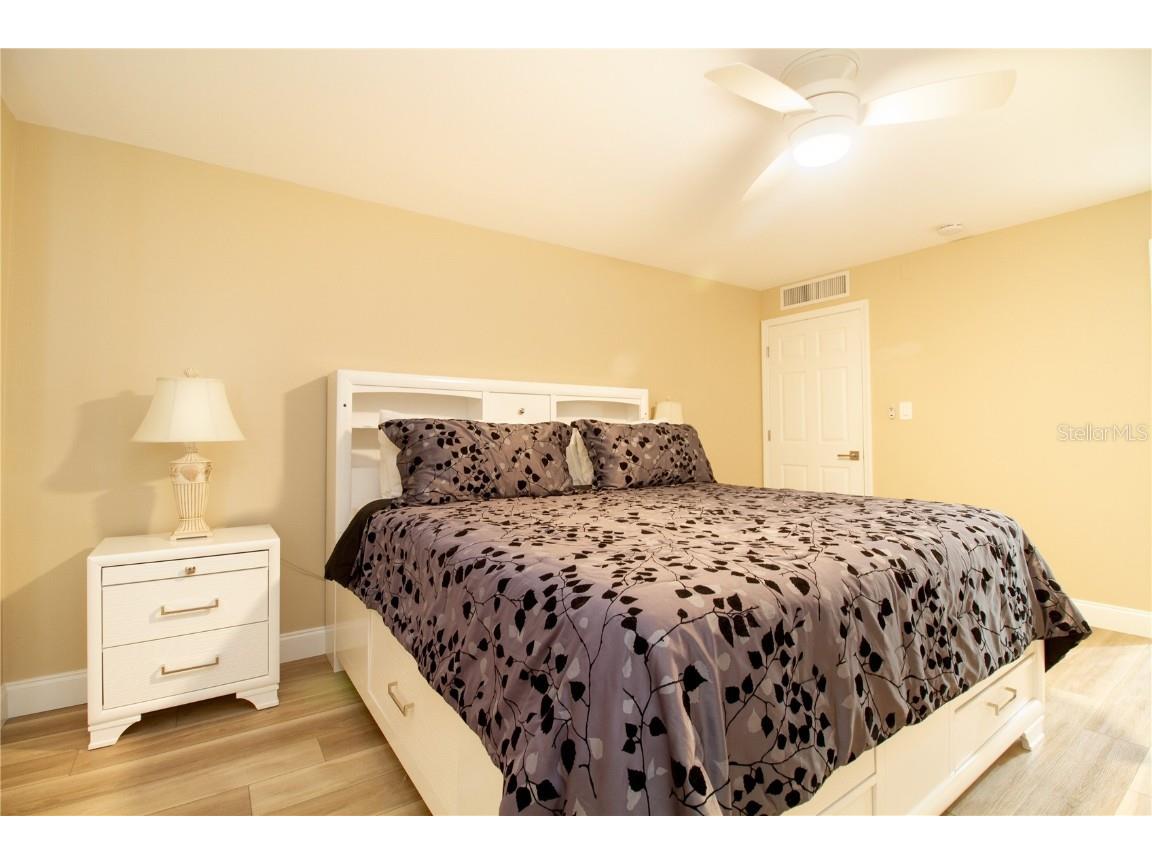 440 S Gulfview Boulevard #1002 Clearwater Beach FL 33767 U8246716 image18