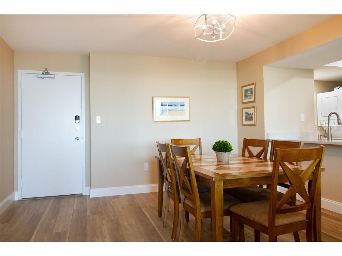 440 S Gulfview Boulevard #1002 Clearwater Beach FL 33767 U8246716 image5
