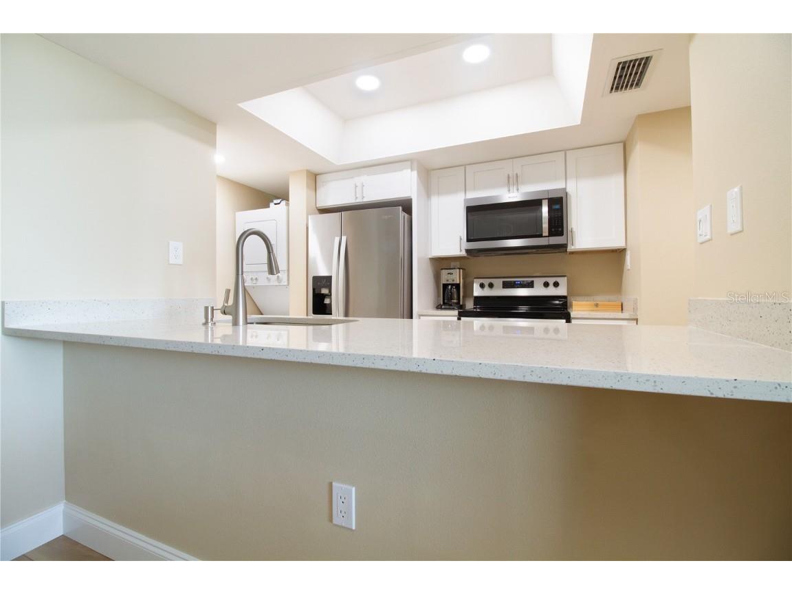 440 S Gulfview Boulevard #1002 Clearwater Beach FL 33767 U8246716 image9