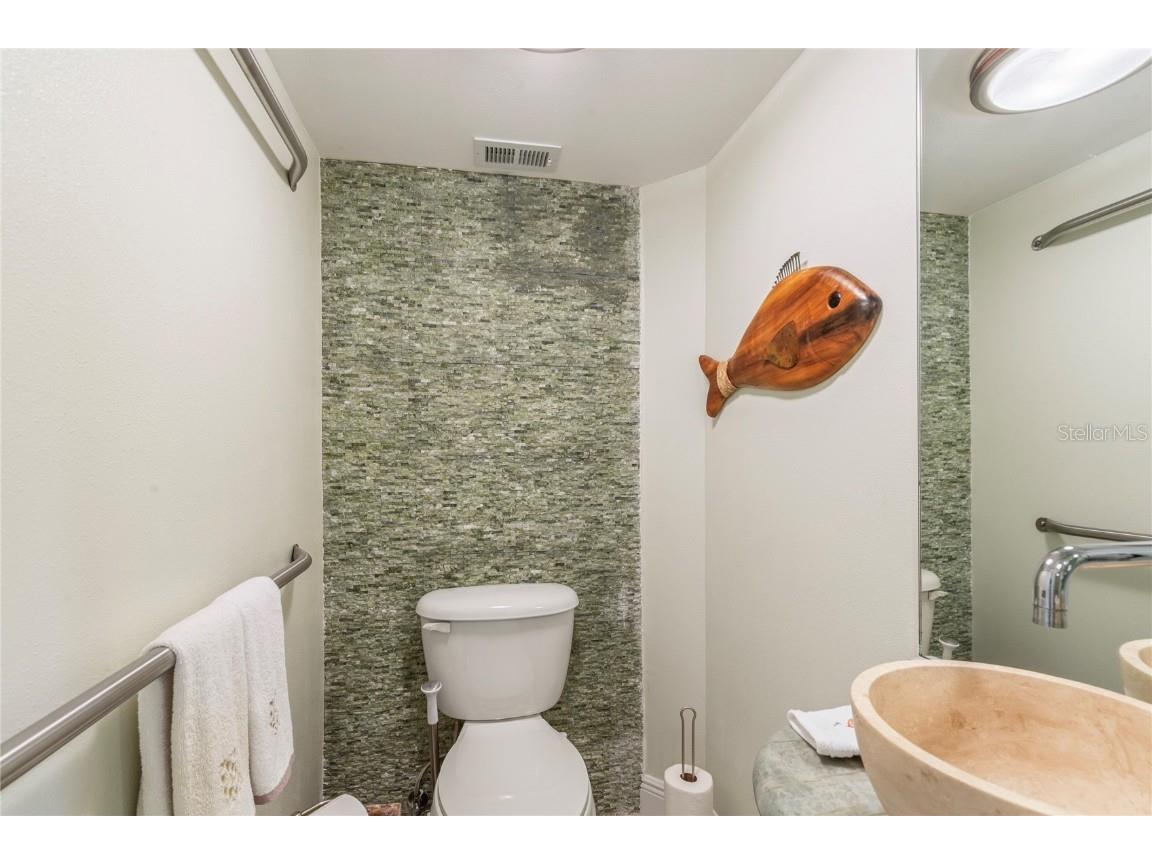 440 S Gulfview Boulevard #1705 Clearwater Beach FL 33767 TB8455497 image40