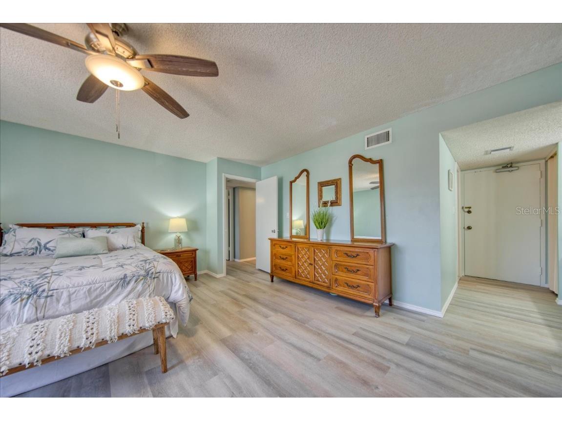 440 S Gulfview Boulevard #701 Clearwater Beach FL 33767 - GULF OF MEXICO TB8399429 image16