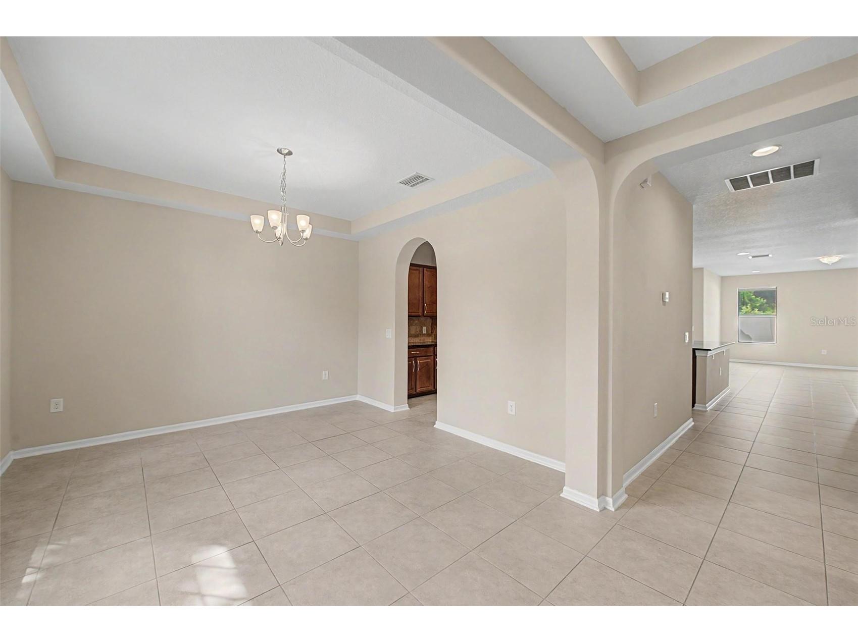 440 Westchester Hills Lane Valrico FL 33594 TB8522179 image4