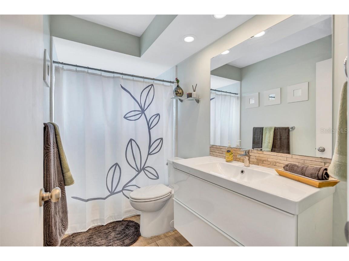 4400 Beach Drive SE Saint Petersburg FL 33705 TB8447065 image20