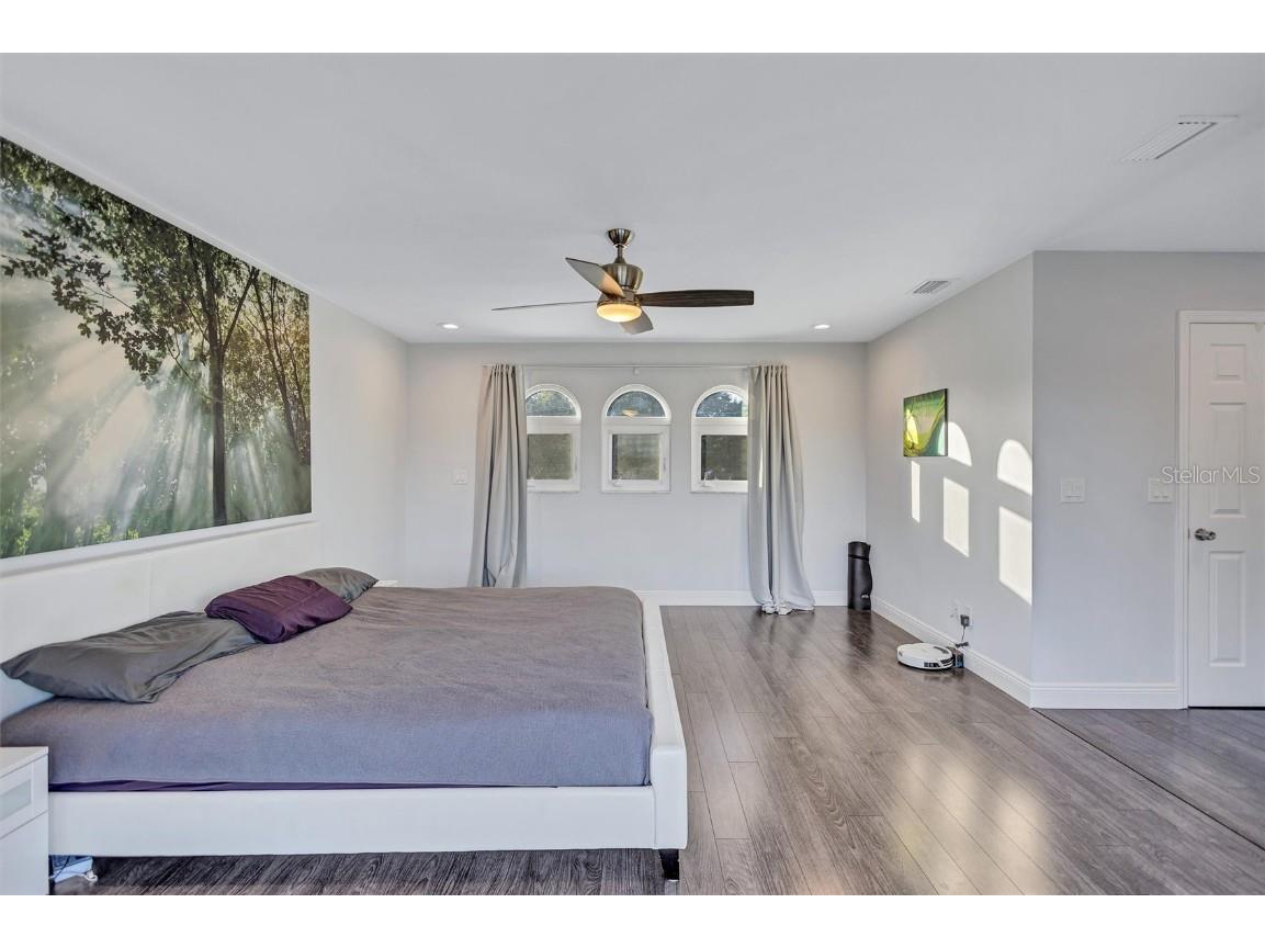 4400 Beach Drive SE Saint Petersburg FL 33705 TB8447065 image28