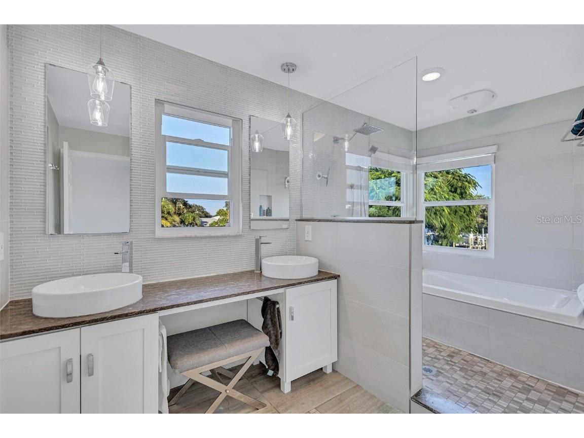 4400 Beach Drive SE Saint Petersburg FL 33705 TB8447065 image30