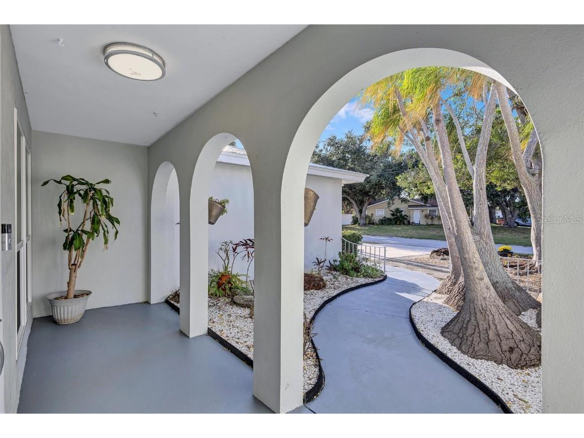 4400 Beach Drive SE Saint Petersburg FL 33705 TB8447065 image4