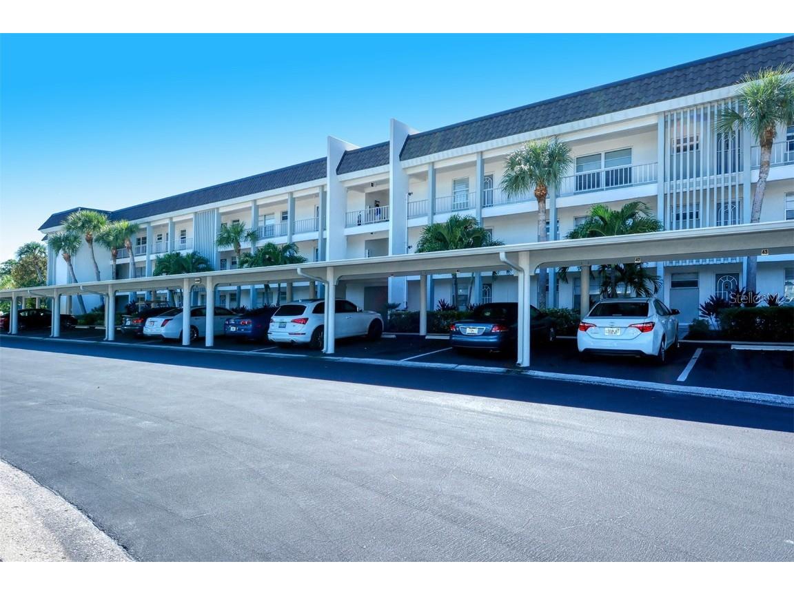 4400 Exeter Drive #104 Longboat Key FL 34228 - SARASOTA BAY A4513723 image1