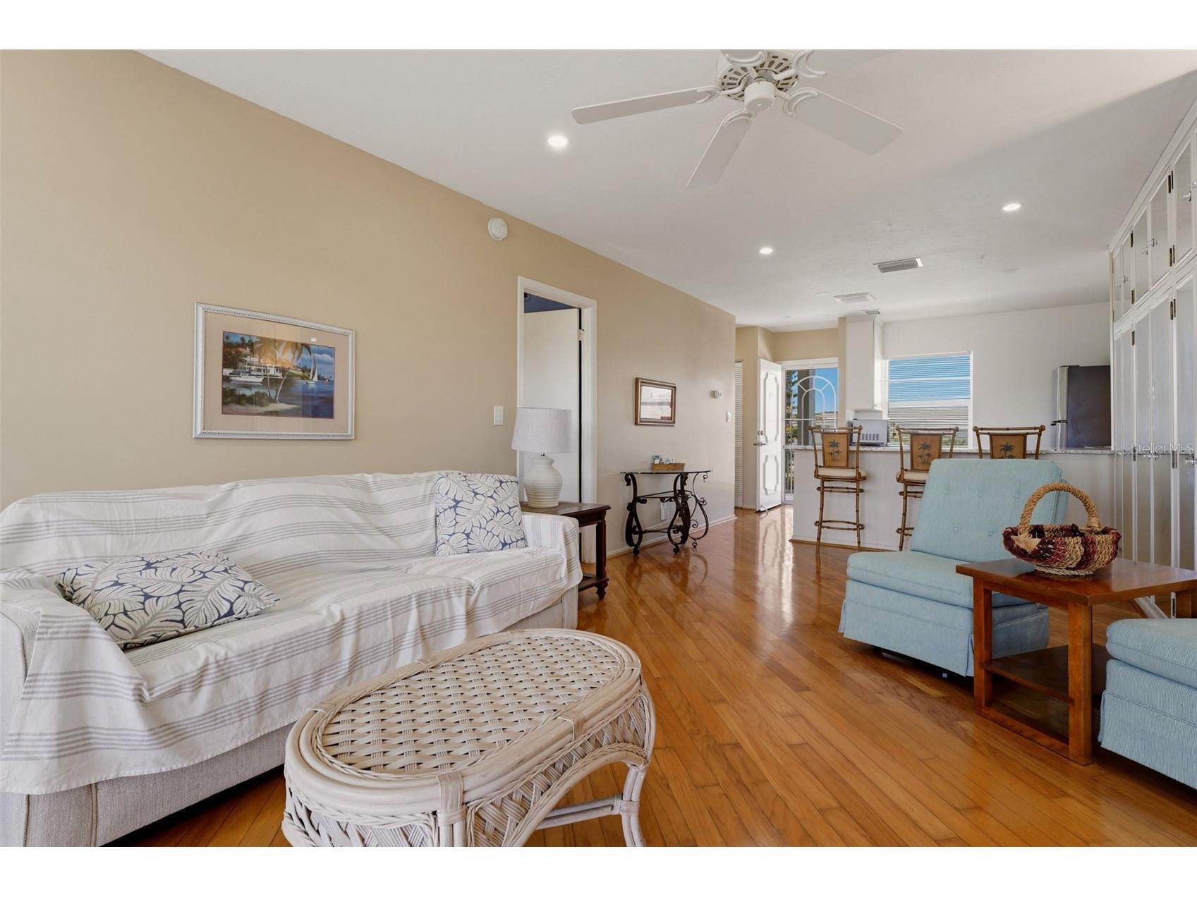 4400 Exeter Drive #305 Longboat Key FL 34228 A4691085 image10