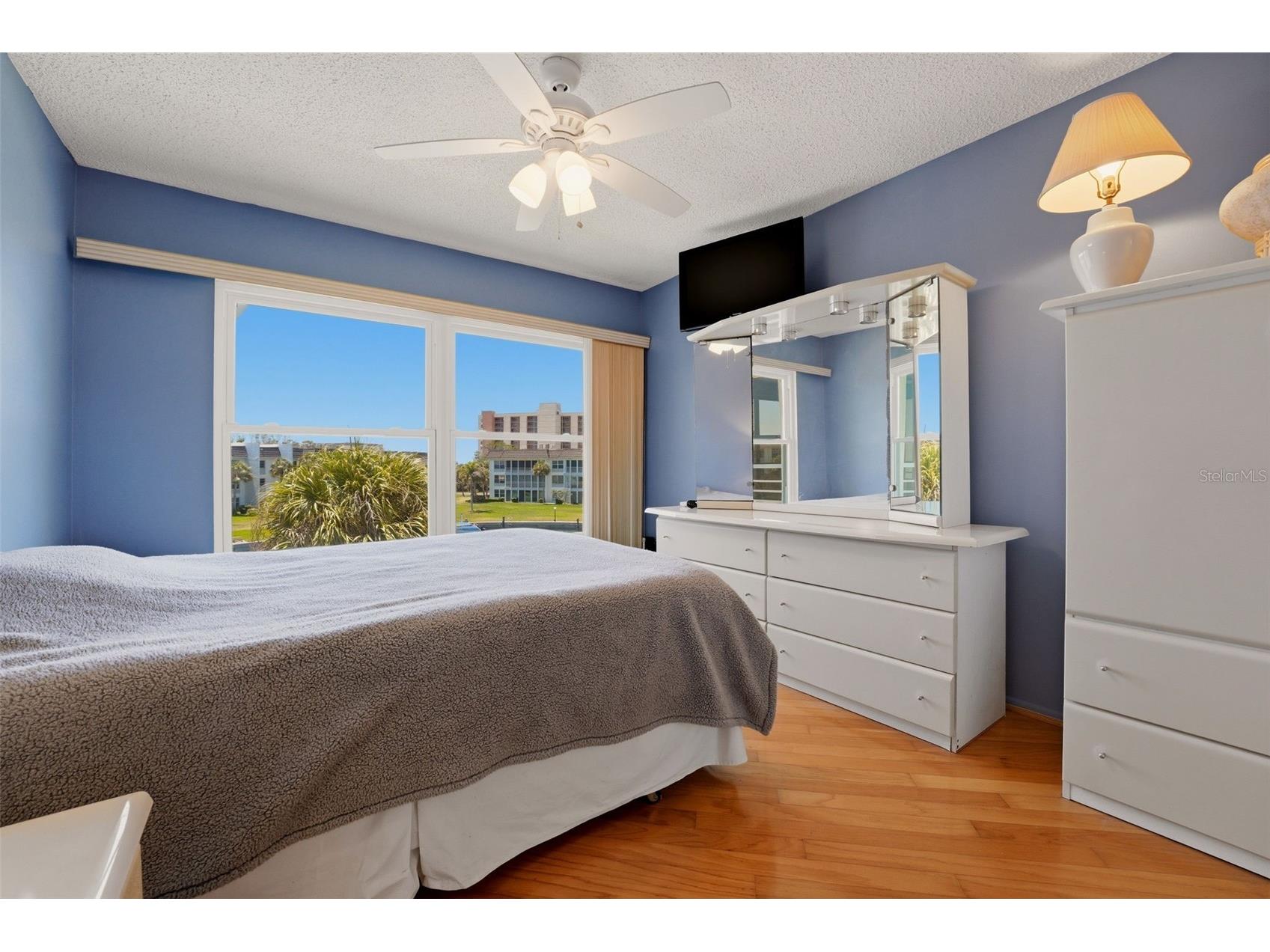 4400 Exeter Drive #305 Longboat Key FL 34228 A4691085 image12