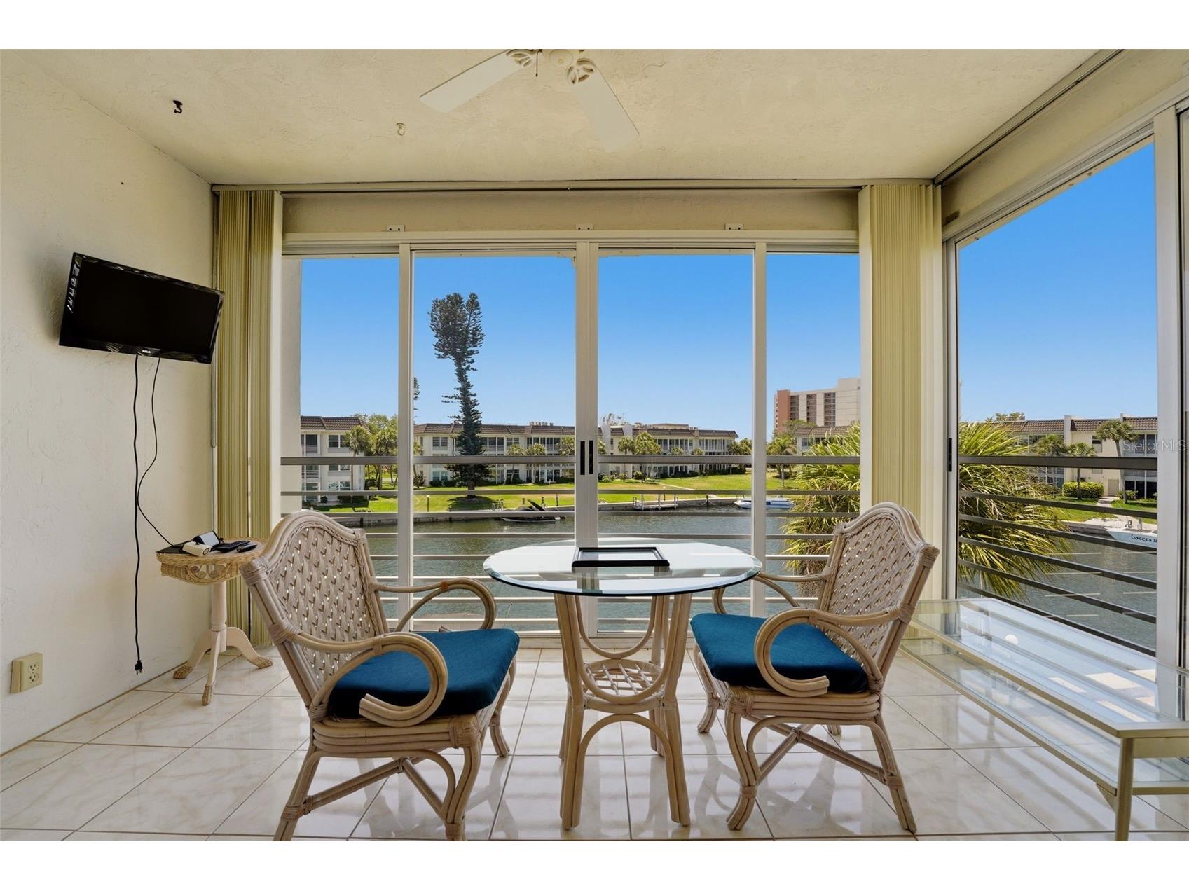 4400 Exeter Drive #305 Longboat Key FL 34228 A4691085 image18
