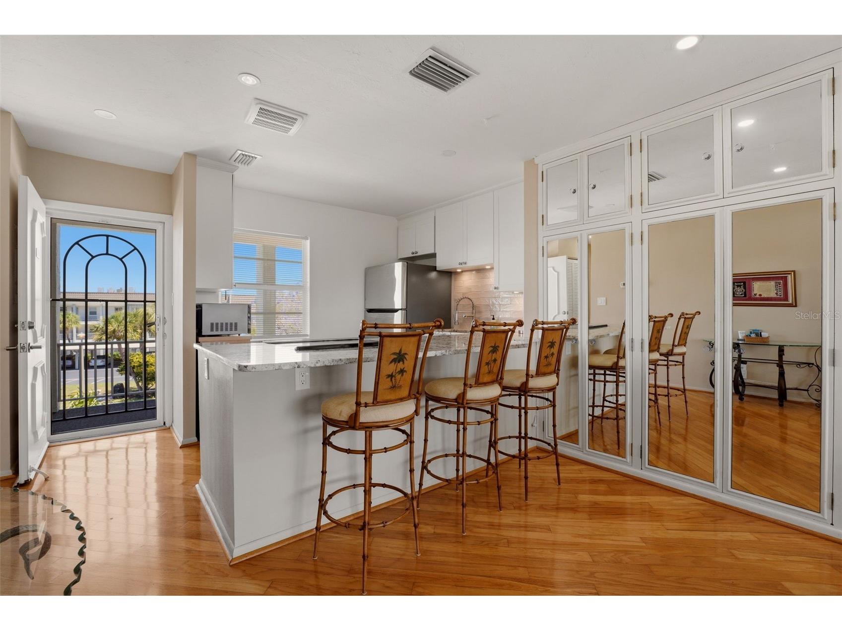 4400 Exeter Drive #305 Longboat Key FL 34228 A4691085 image2