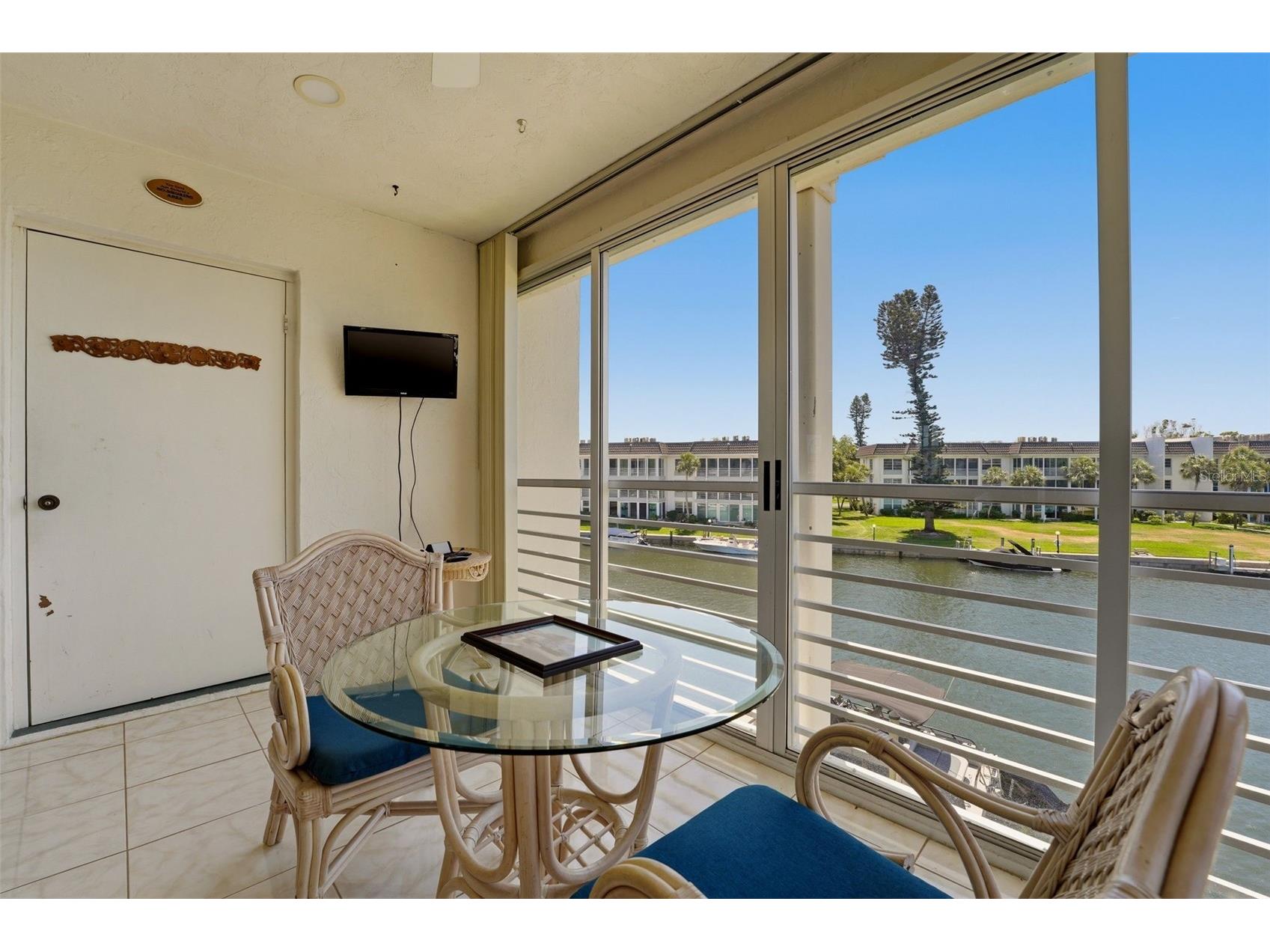 4400 Exeter Drive #305 Longboat Key FL 34228 A4691085 image20