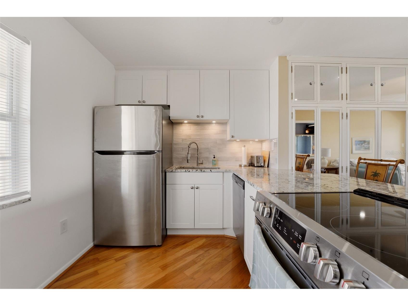 4400 Exeter Drive #305 Longboat Key FL 34228 A4691085 image3
