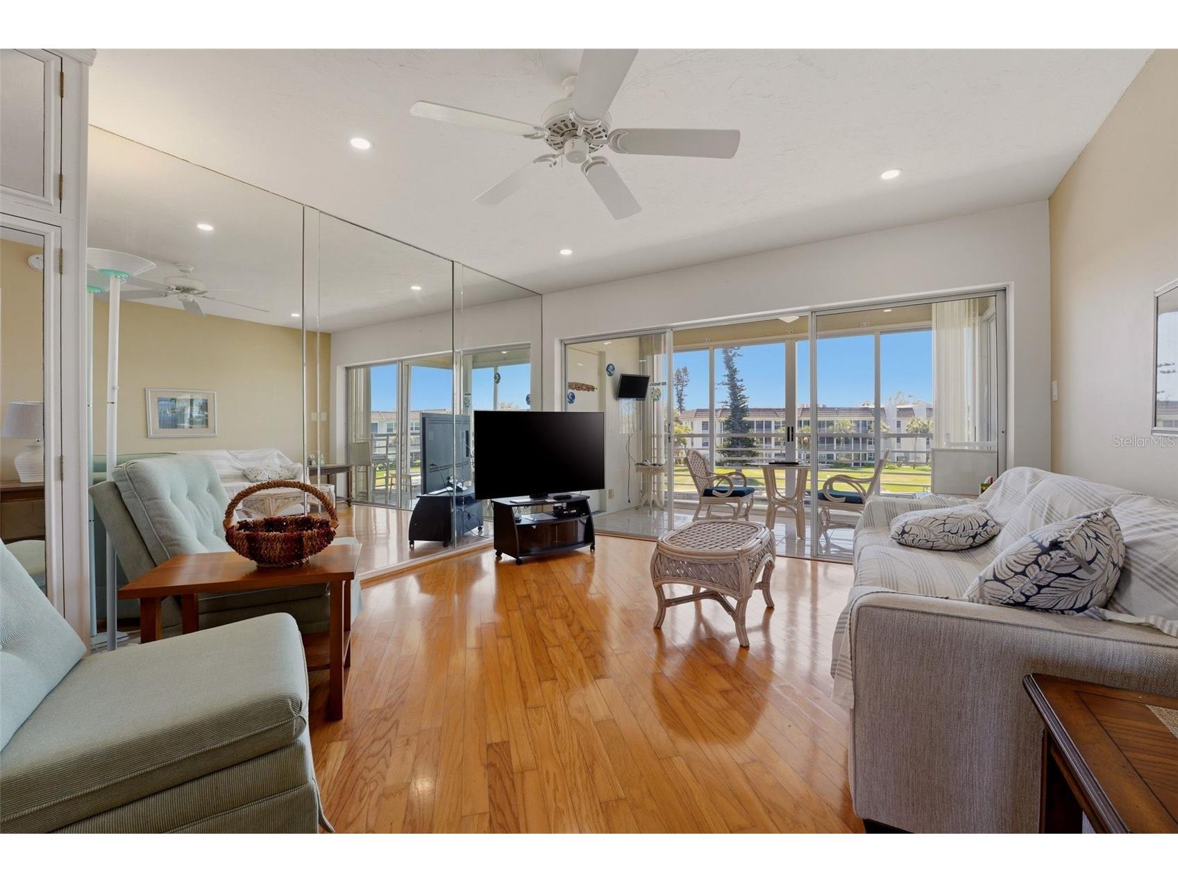 4400 Exeter Drive #305 Longboat Key FL 34228 A4691085 image8