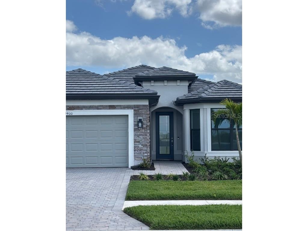 4400 Lakeside Grove Place North Port FL 34289 C7515023 image1