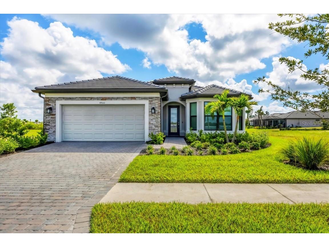 4400 Lakeside Grove Place North Port FL 34289 C7515023 image2