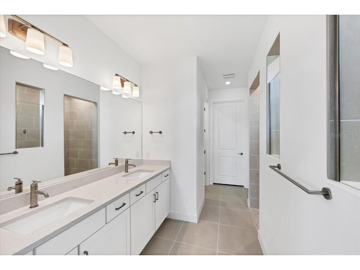 4400 Lakeside Grove Place North Port FL 34289 C7515023 image21