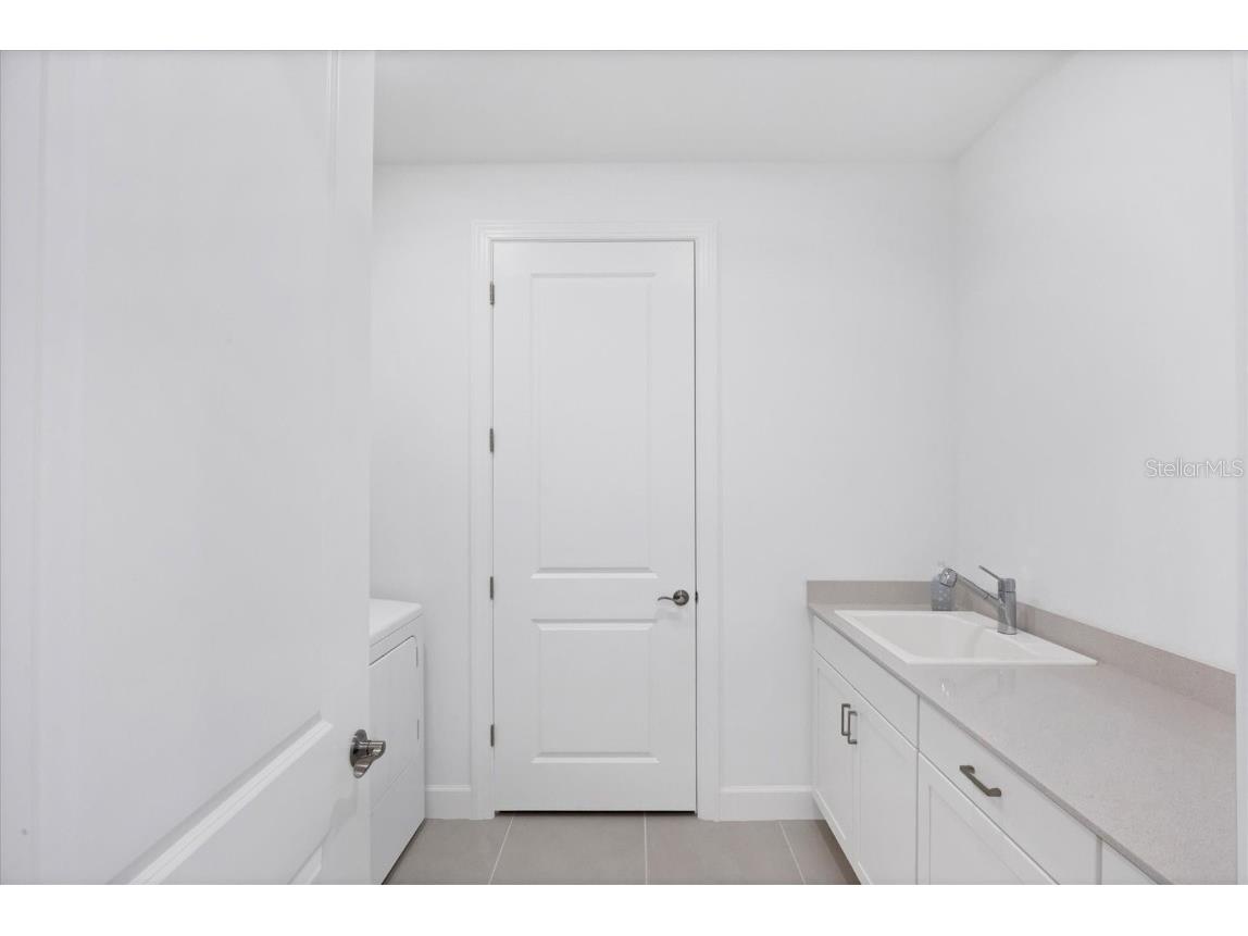 4400 Lakeside Grove Place North Port FL 34289 C7515023 image33