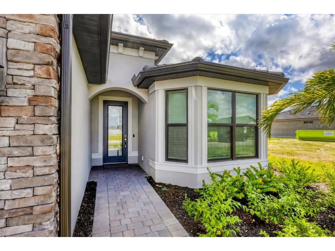 4400 Lakeside Grove Place North Port FL 34289 C7515023 image4