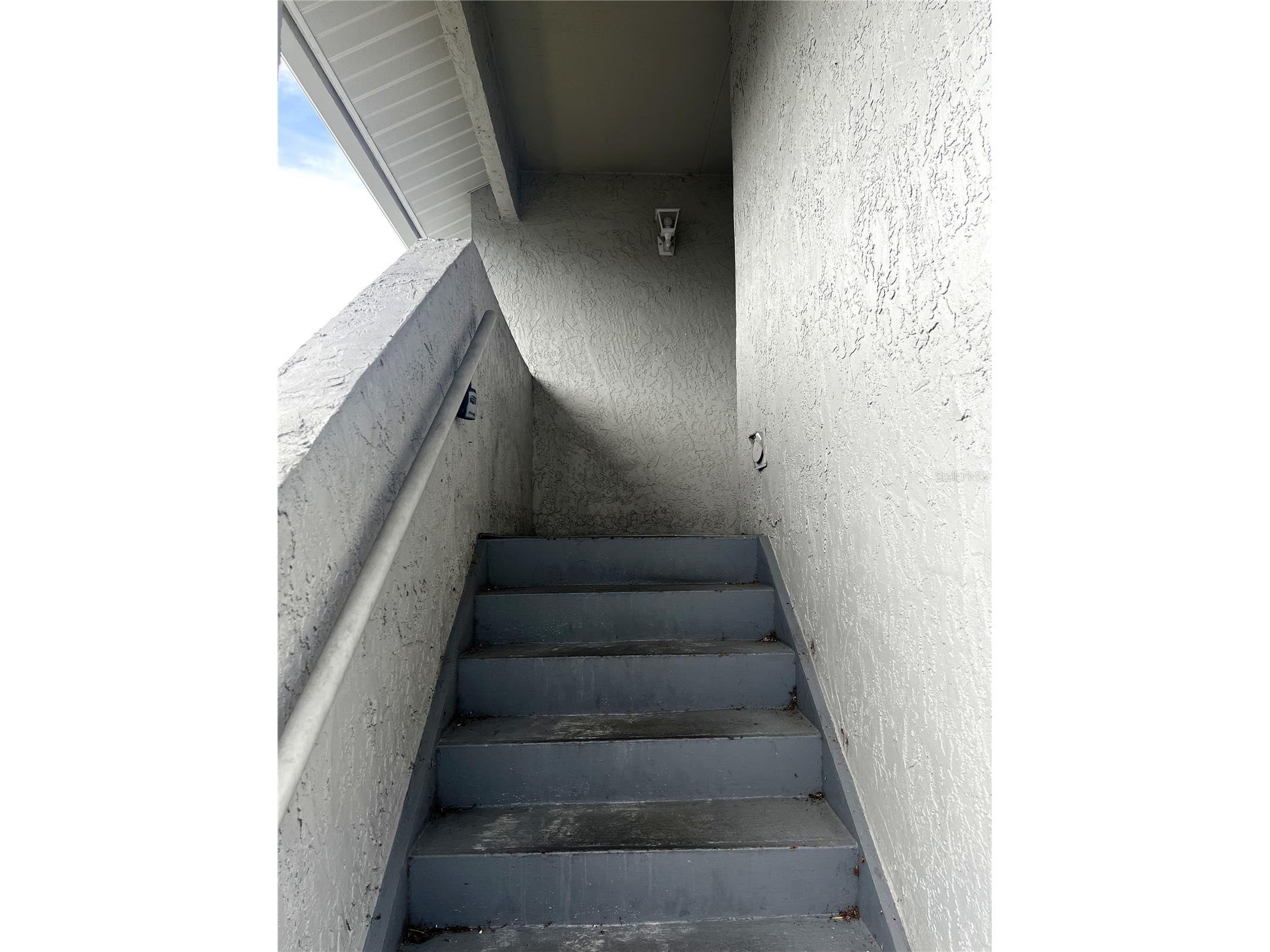 4400 White Pine Avenue #70-4 Orlando FL 32811 O6397153 image2