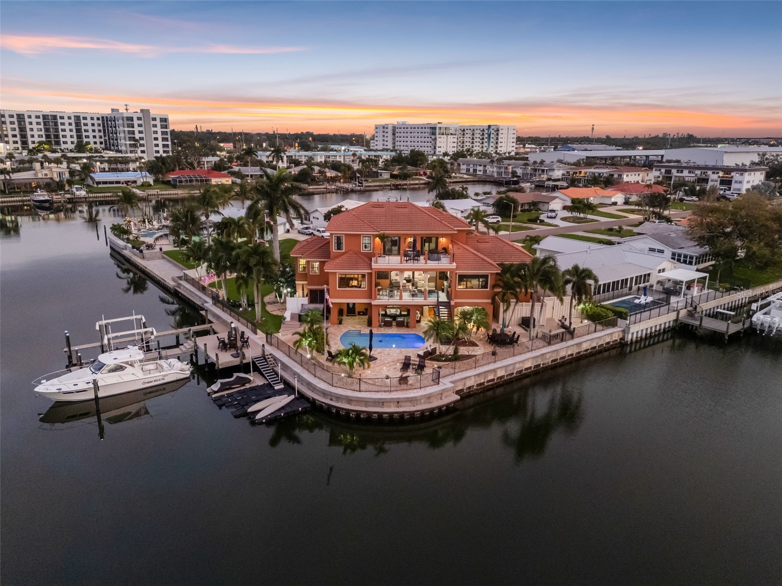 4401 38th Street S Saint Petersburg FL 33711 TB8465602 image1