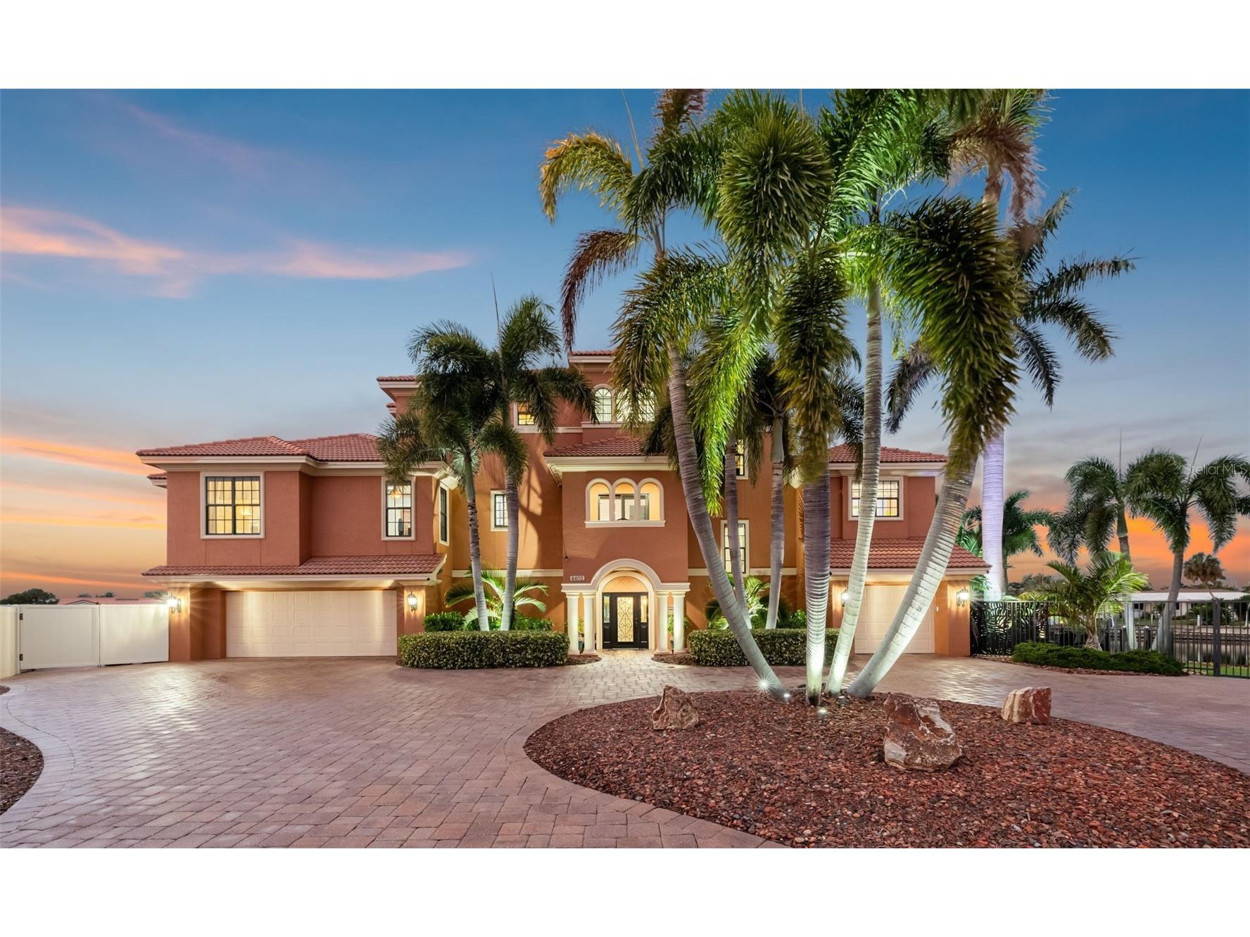 4401 38th Street S Saint Petersburg FL 33711 TB8465602 image2