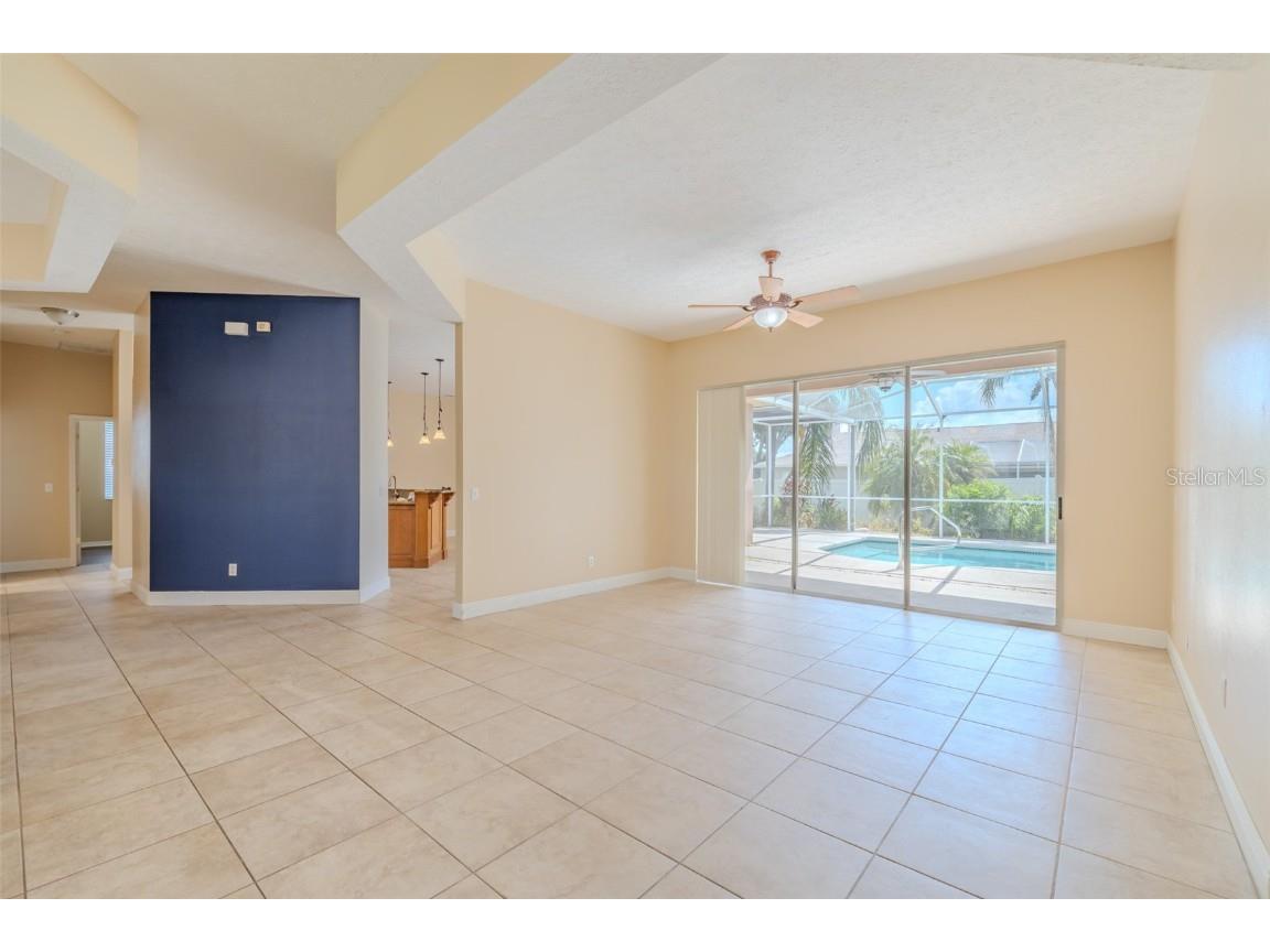 4401 Blantyre Place Valrico FL 33596 TB8415899 image10