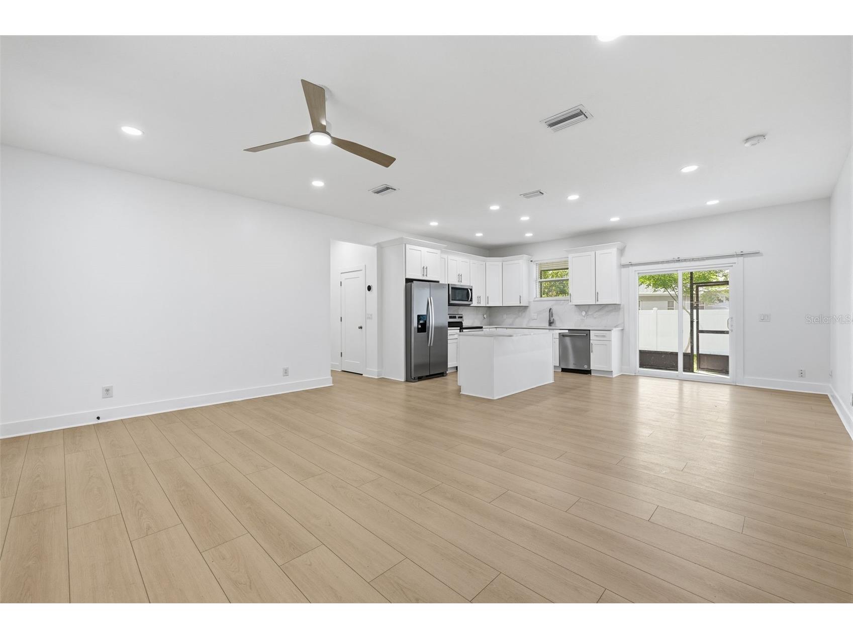 4401 Cobia Drive SE Saint Petersburg FL 33705 TB8499093 image9